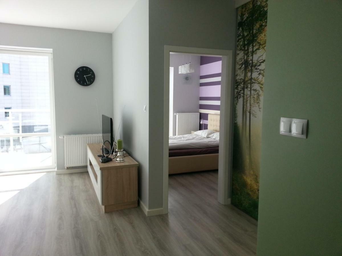 Strict Center Towarowa Apartment